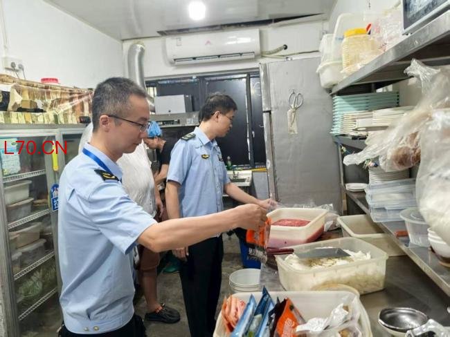 重庆曝光10起火锅食品安全违法案 严打违法行为