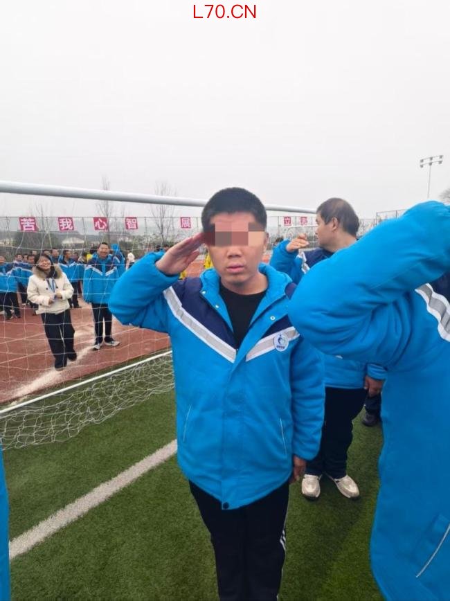 当地调查骗儿子戒网瘾事件涉事机构 强制训练与体罚引争议